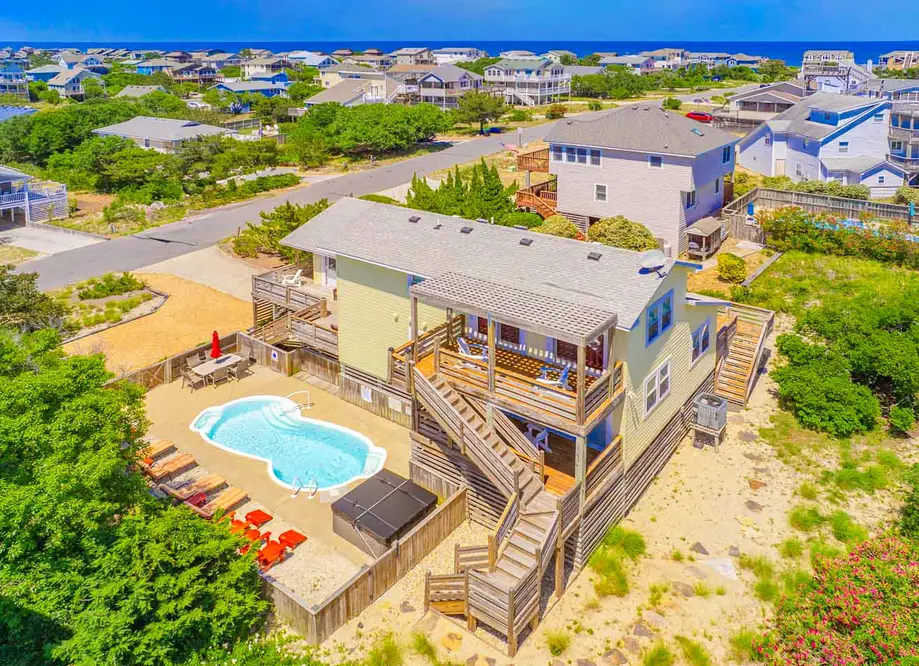 636 | All Duck'd Out